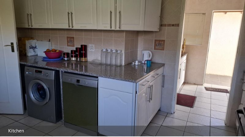 8 Bedroom Property for Sale in Ontdekkerspark Gauteng