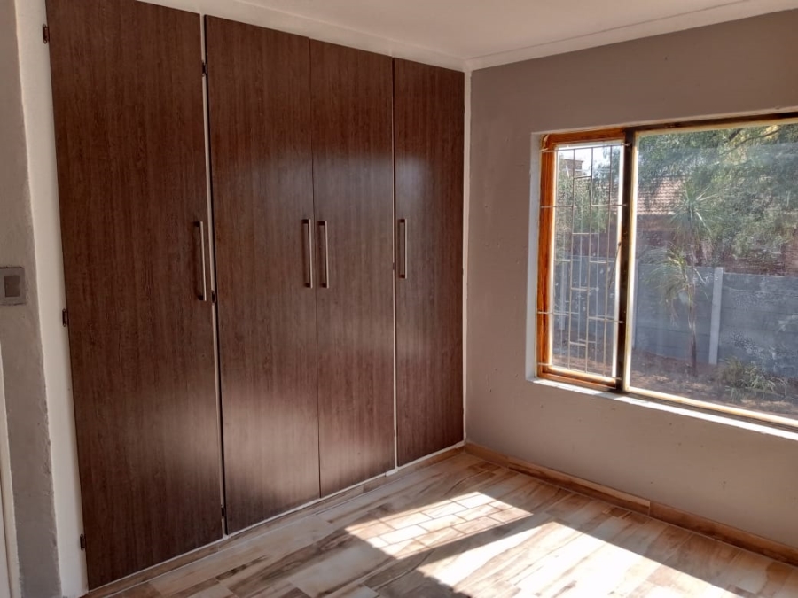 2 Bedroom Property for Sale in Radiokop Gauteng