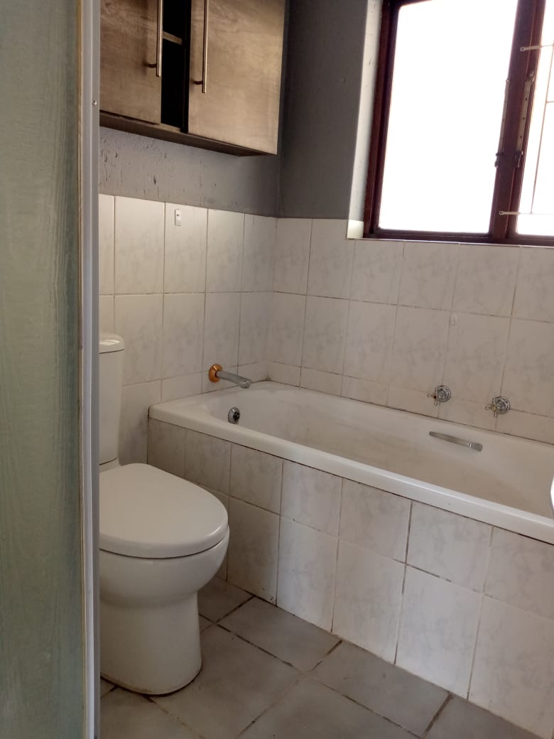 2 Bedroom Property for Sale in Radiokop Gauteng