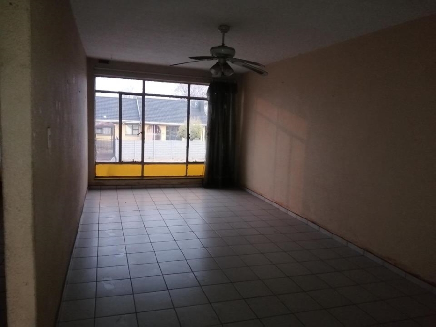 2 Bedroom Property for Sale in Elsburg Gauteng