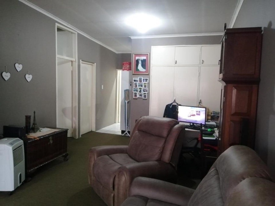 2 Bedroom Property for Sale in New Redruth Gauteng