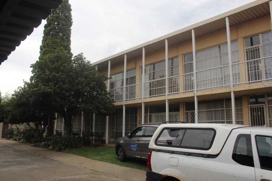 2 Bedroom Property for Sale in New Redruth Gauteng