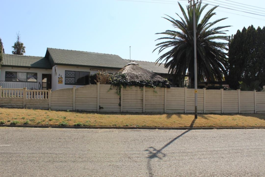 4 Bedroom Property for Sale in Elsburg Gauteng