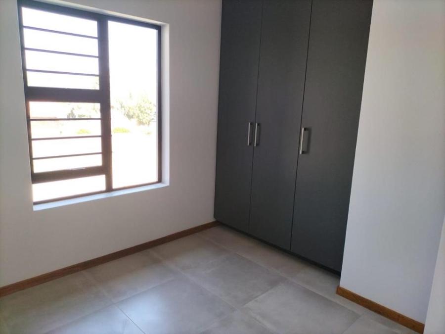 5 Bedroom Property for Sale in Pomona Gauteng