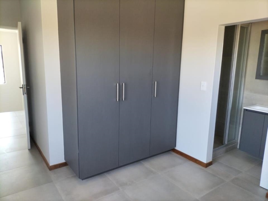 5 Bedroom Property for Sale in Pomona Gauteng