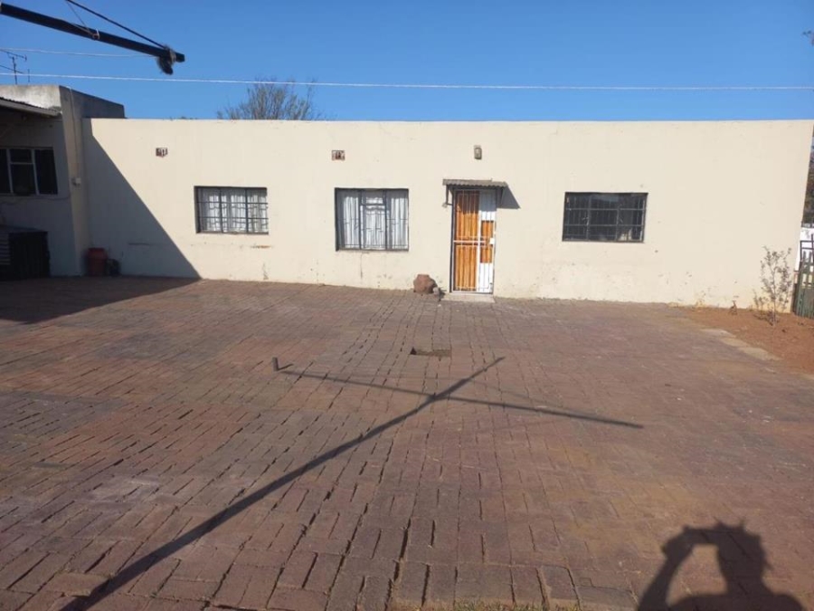 To Let 4 Bedroom Property for Rent in Elsburg Gauteng