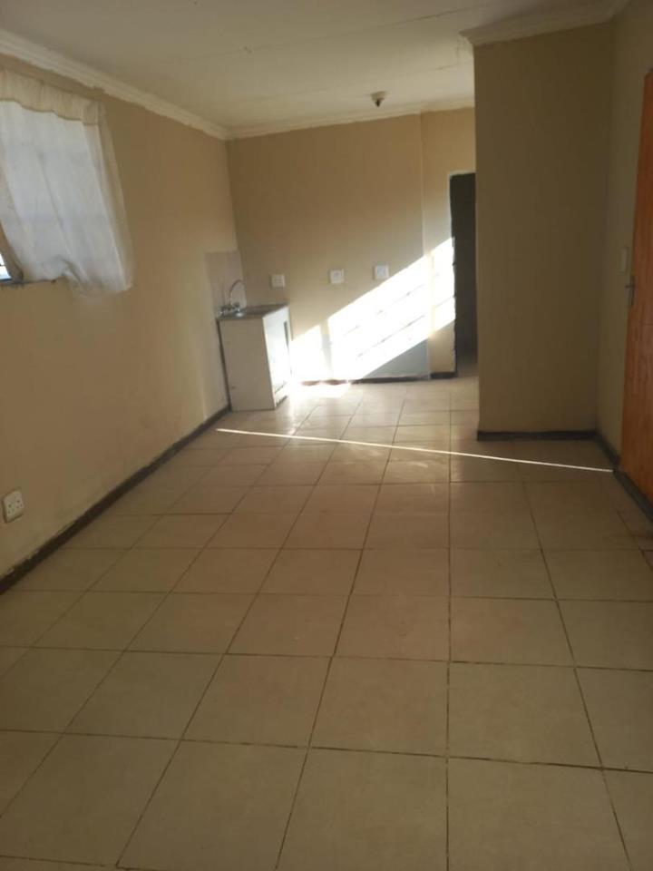 To Let 4 Bedroom Property for Rent in Elsburg Gauteng