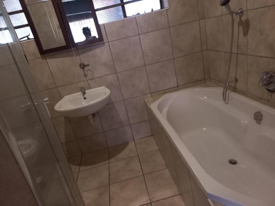 To Let 4 Bedroom Property for Rent in Elsburg Gauteng