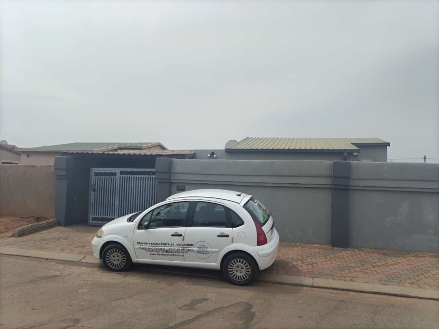 4 Bedroom Property for Sale in Glen Ridge Gauteng