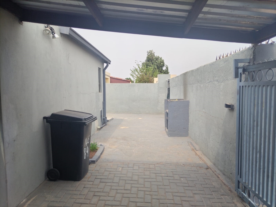 4 Bedroom Property for Sale in Glen Ridge Gauteng