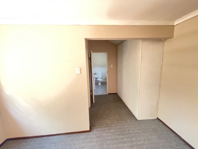 2 Bedroom Property for Sale in Brummeria Gauteng