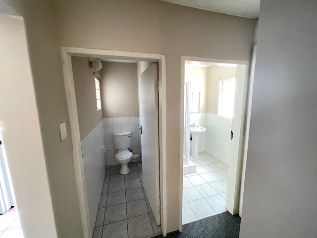 2 Bedroom Property for Sale in Brummeria Gauteng