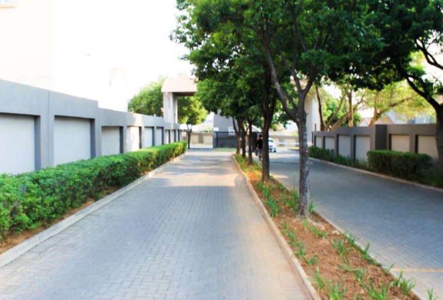 2 Bedroom Property for Sale in Country View Gauteng