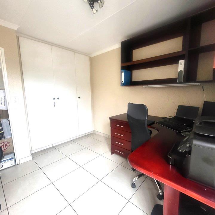 To Let 3 Bedroom Property for Rent in Cresta Gauteng