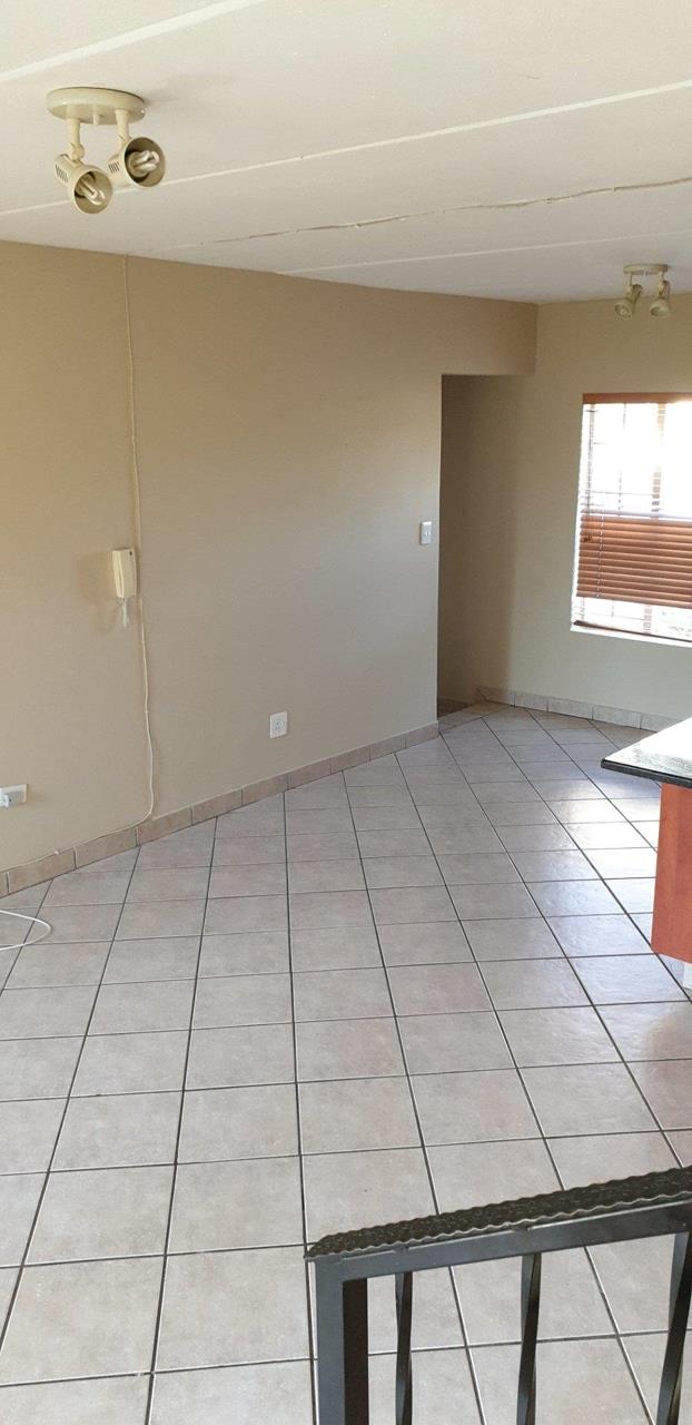 To Let 3 Bedroom Property for Rent in Country View Gauteng