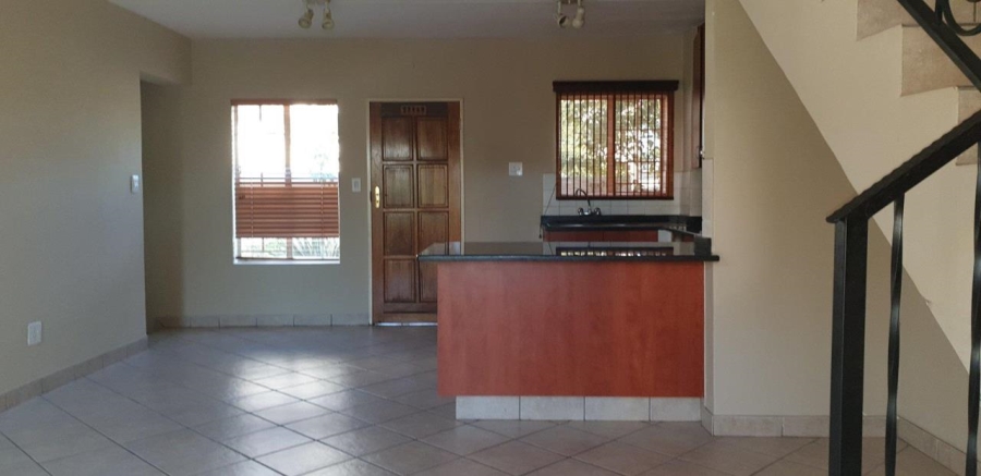 To Let 3 Bedroom Property for Rent in Country View Gauteng