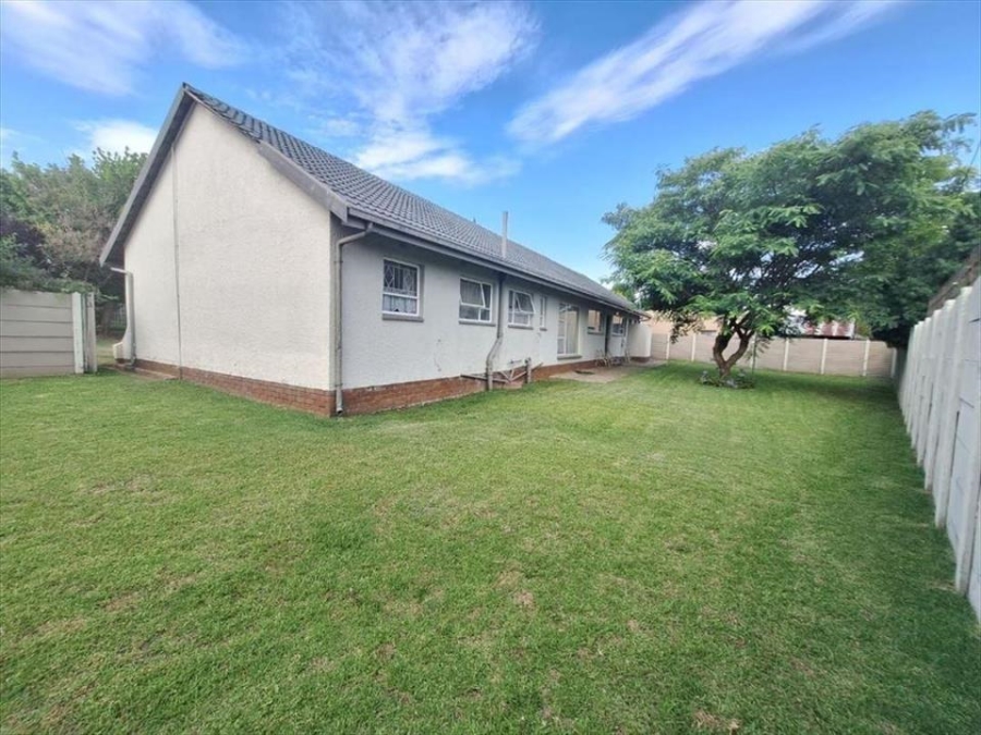 3 Bedroom Property for Sale in Freeway Park Gauteng