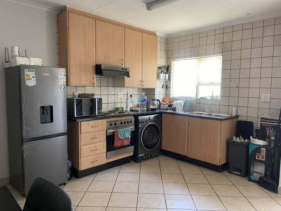 2 Bedroom Property for Sale in Tyger Valley Gauteng