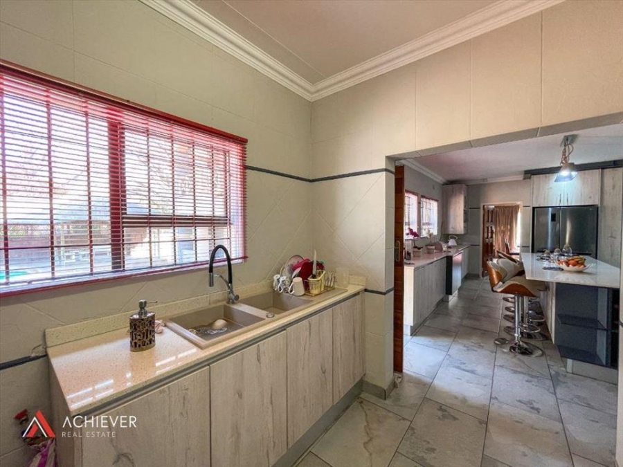 4 Bedroom Property for Sale in Sunward Park Gauteng