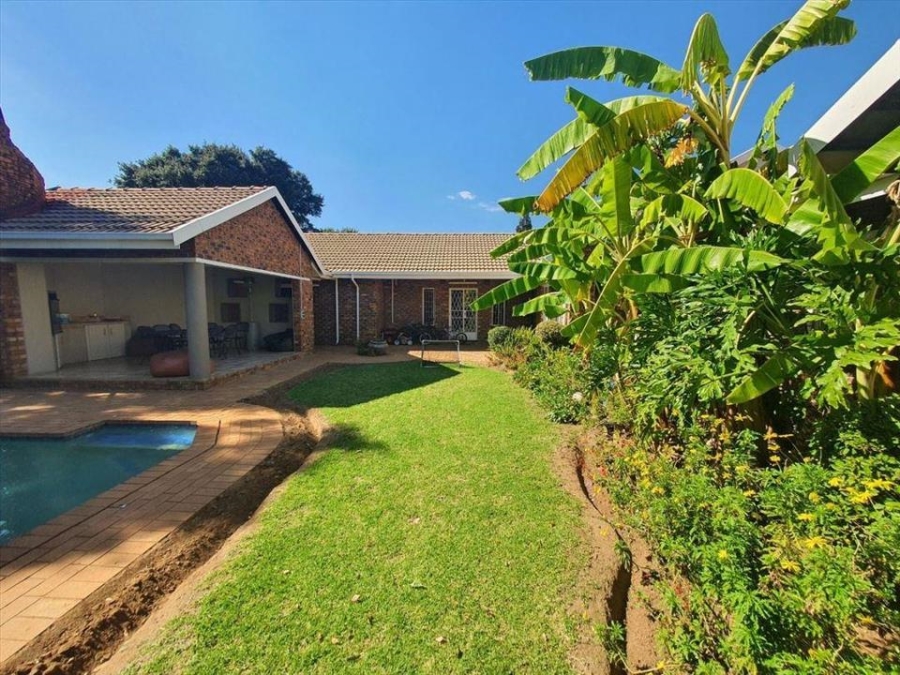 4 Bedroom Property for Sale in Sunward Park Gauteng