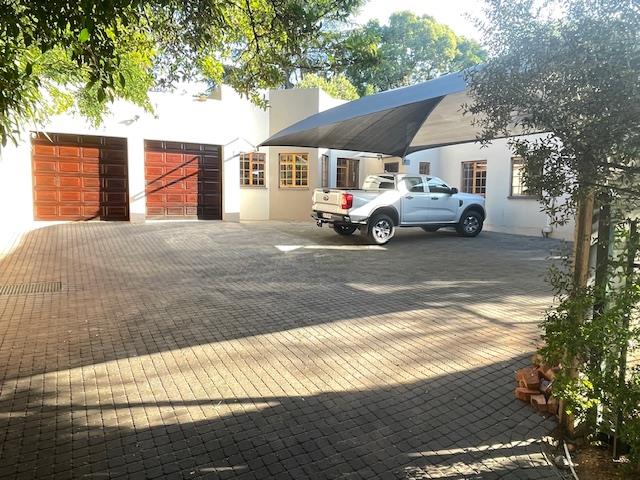 1 Bedroom Property for Sale in Brummeria Gauteng