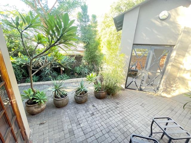 1 Bedroom Property for Sale in Brummeria Gauteng