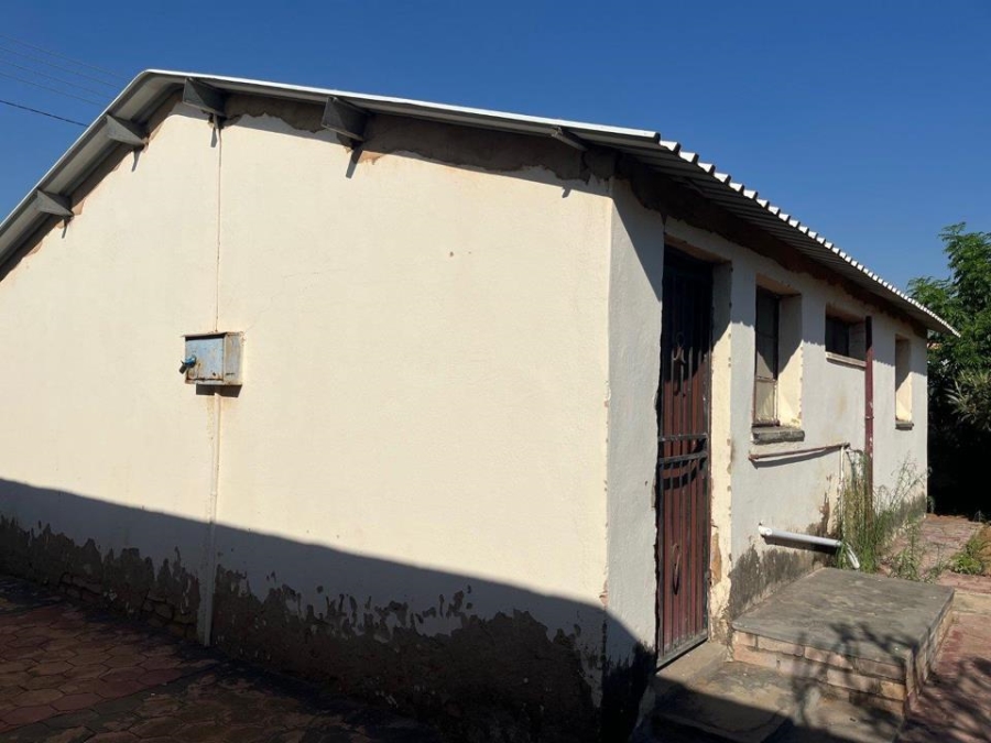 2 Bedroom Property for Sale in Soshanguve Gauteng