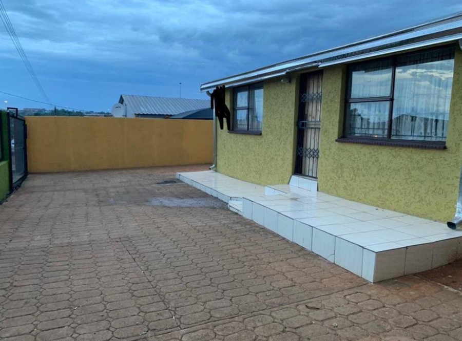 2 Bedroom Property for Sale in Soshanguve G Gauteng