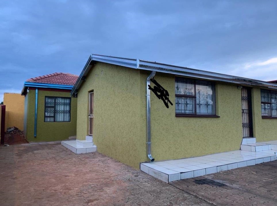 2 Bedroom Property for Sale in Soshanguve G Gauteng