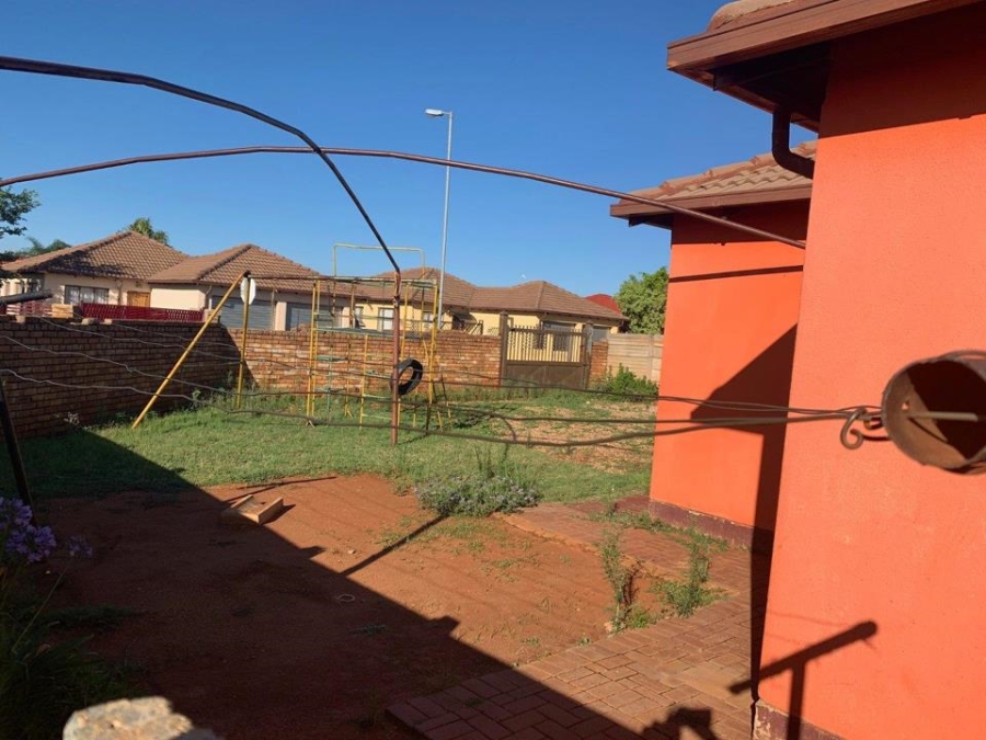 2 Bedroom Property for Sale in The Orchards Gauteng