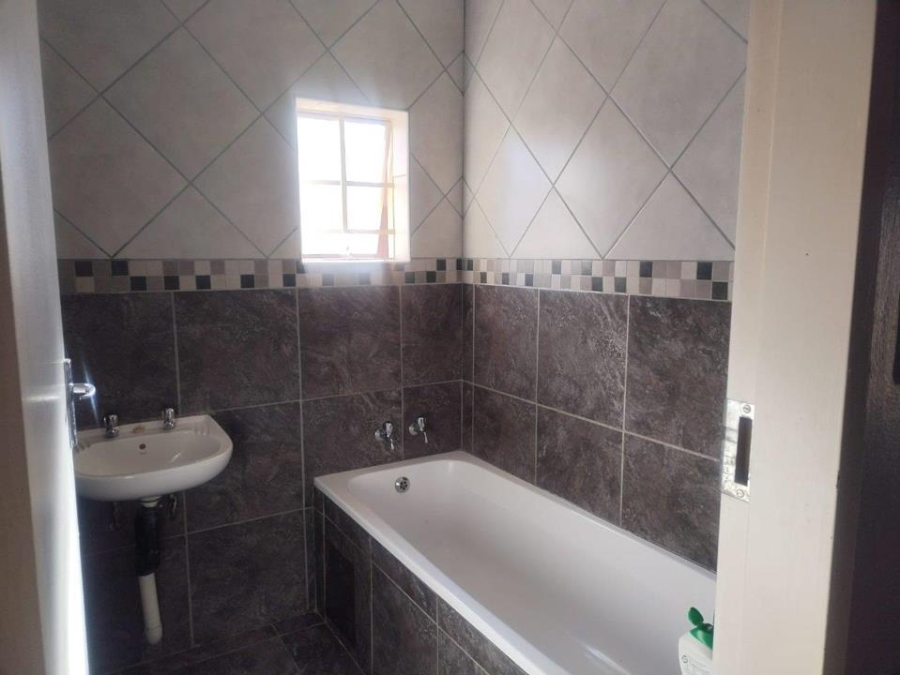 3 Bedroom Property for Sale in Nkwe Estate Gauteng