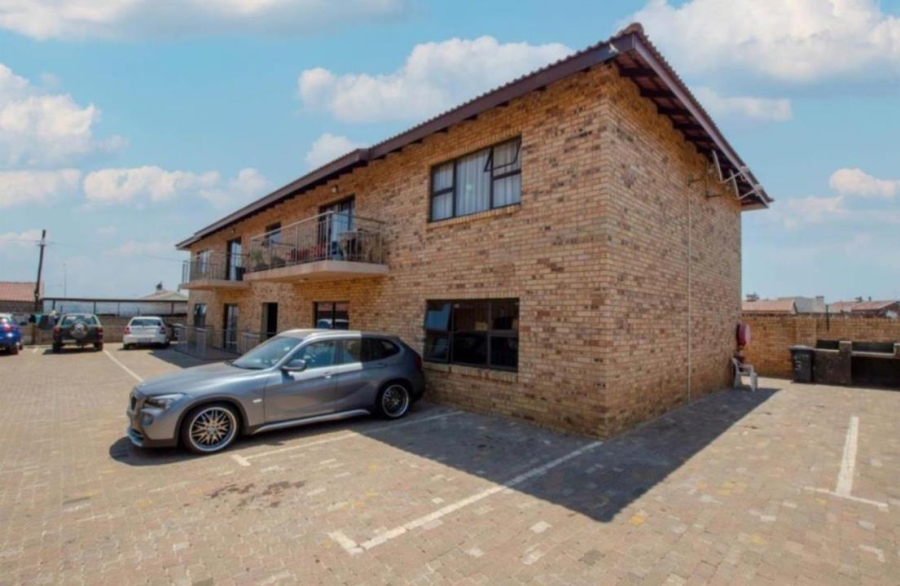 Commercial Property for Sale in Lenasia South Gauteng