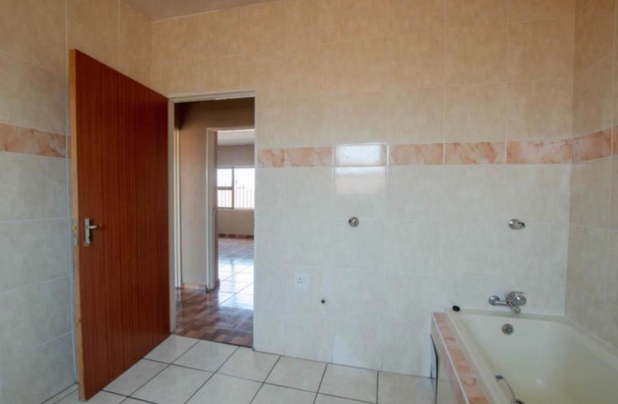 Commercial Property for Sale in Lenasia South Gauteng