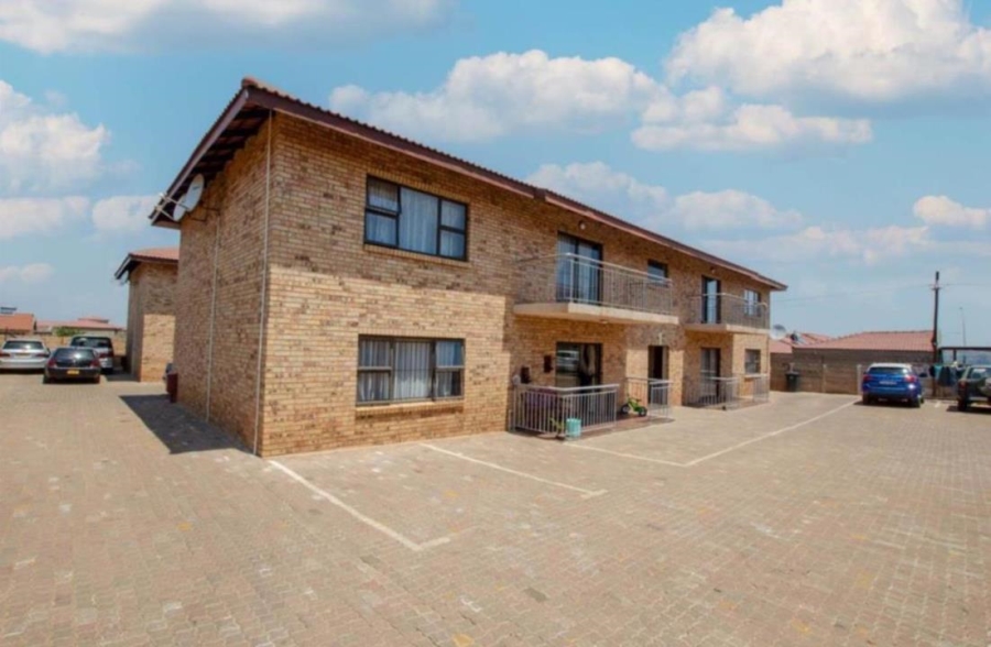 Commercial Property for Sale in Lenasia South Gauteng