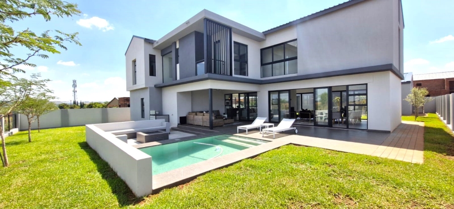 6 Bedroom Property for Sale in Midstream Heights Gauteng