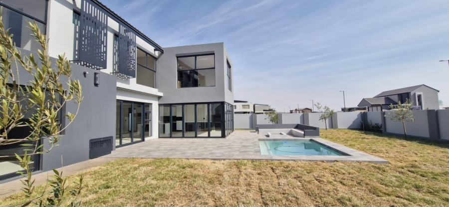 4 Bedroom Property for Sale in Midstream Heights Gauteng