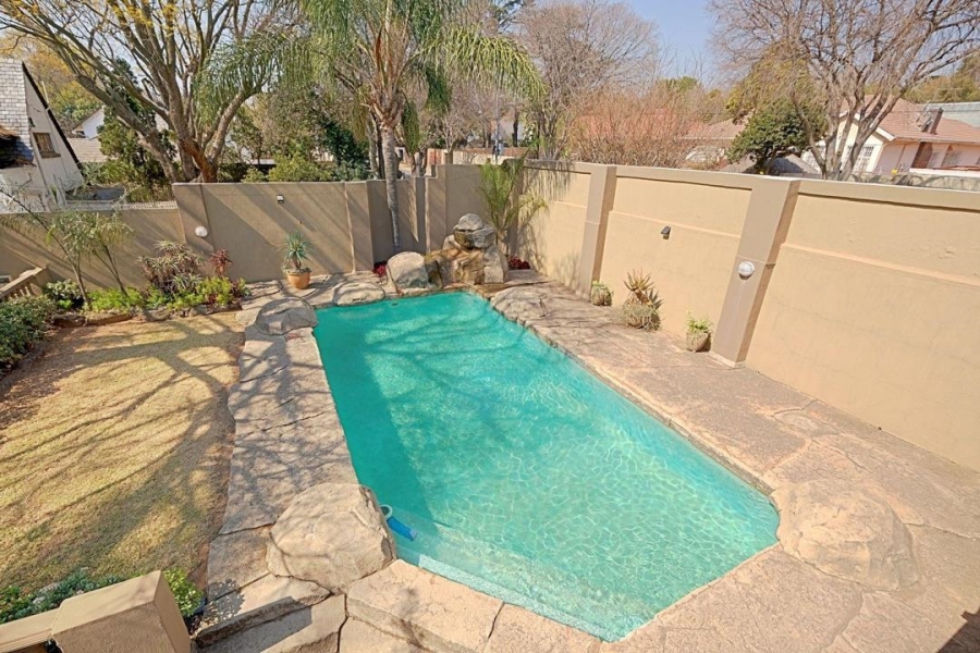 6 Bedroom Property for Sale in Raumarais Park Gauteng