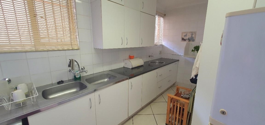 2 Bedroom Property for Sale in La Montagne Gauteng