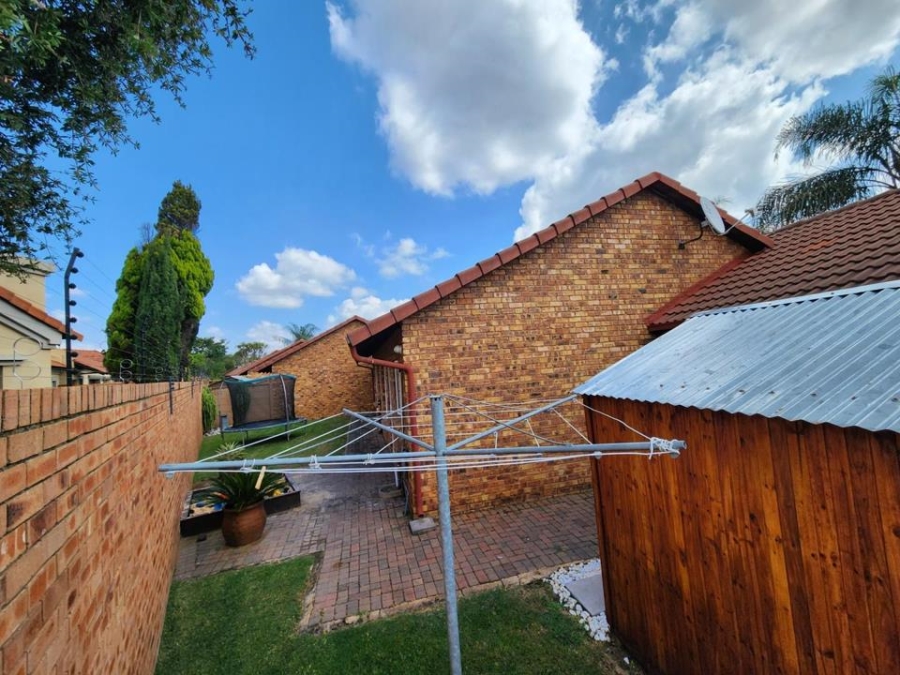 3 Bedroom Property for Sale in Equestria Gauteng