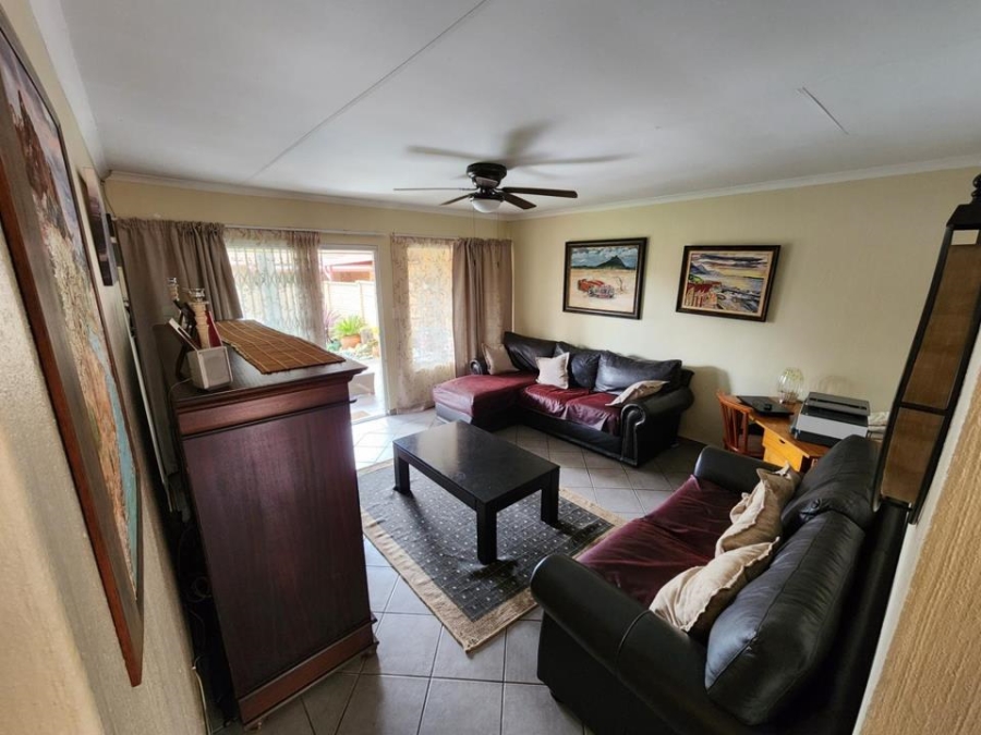 3 Bedroom Property for Sale in Equestria Gauteng