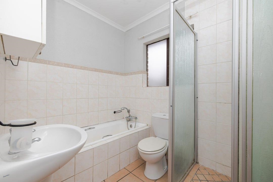 2 Bedroom Property for Sale in Halfway Gardens Gauteng