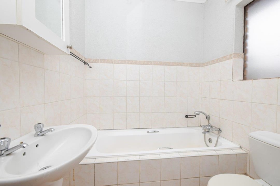 2 Bedroom Property for Sale in Halfway Gardens Gauteng