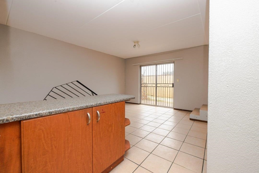 2 Bedroom Property for Sale in Halfway Gardens Gauteng