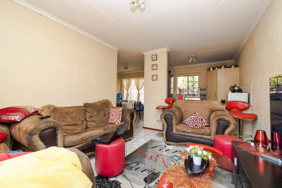 2 Bedroom Property for Sale in Halfway Gardens Gauteng