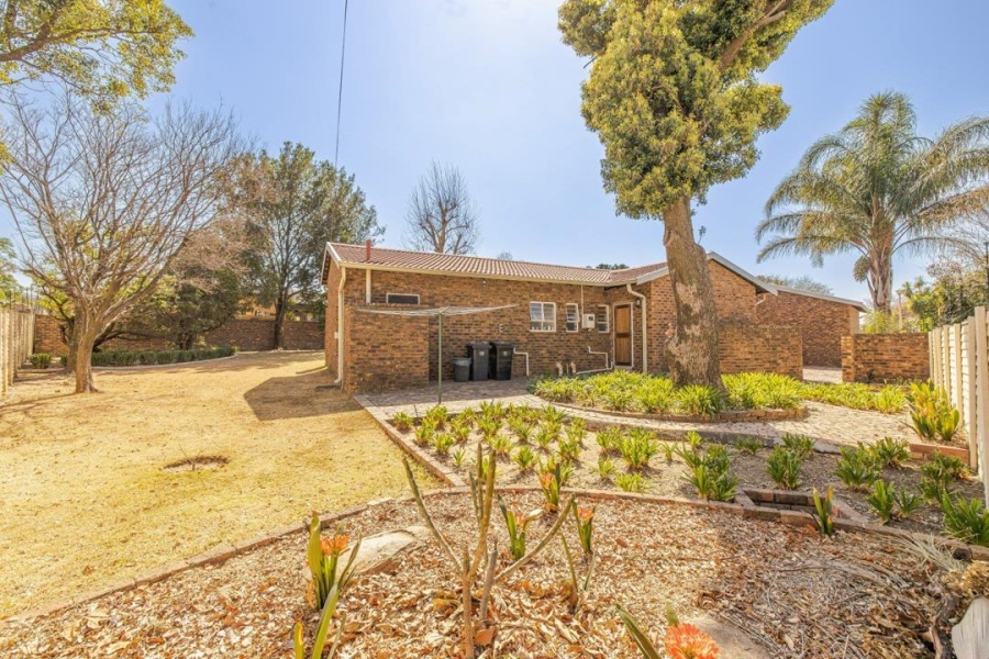 3 Bedroom Property for Sale in Halfway Gardens Gauteng