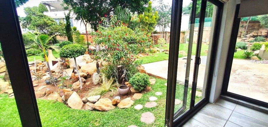 2 Bedroom Property for Sale in Wapadrand Gauteng