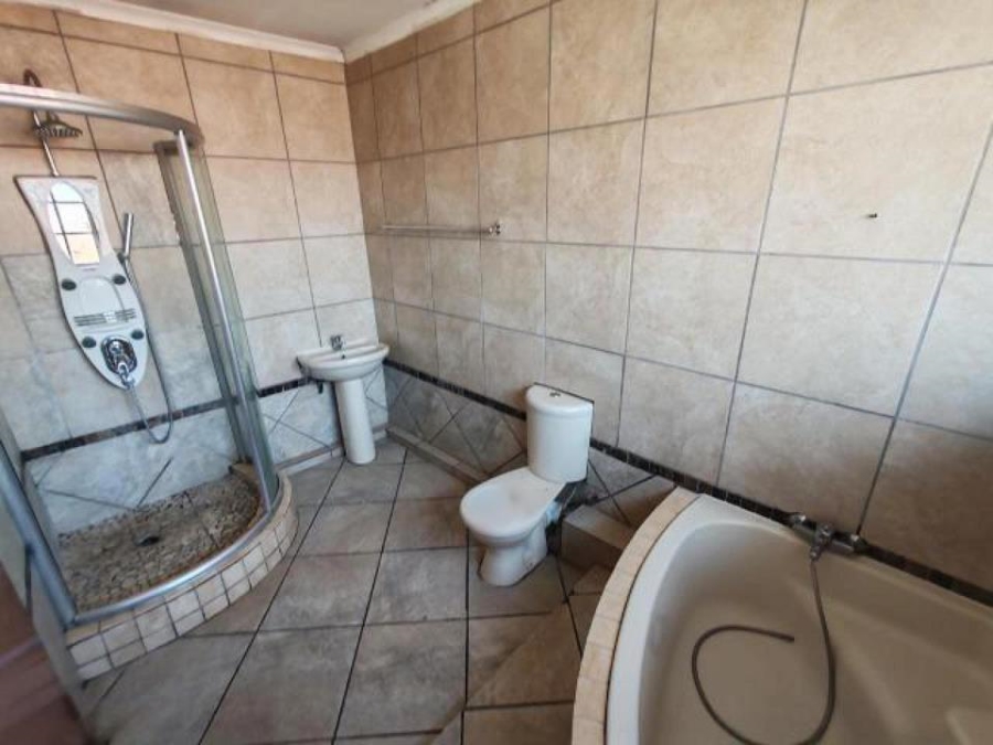 6 Bedroom Property for Sale in Atteridgeville Gauteng