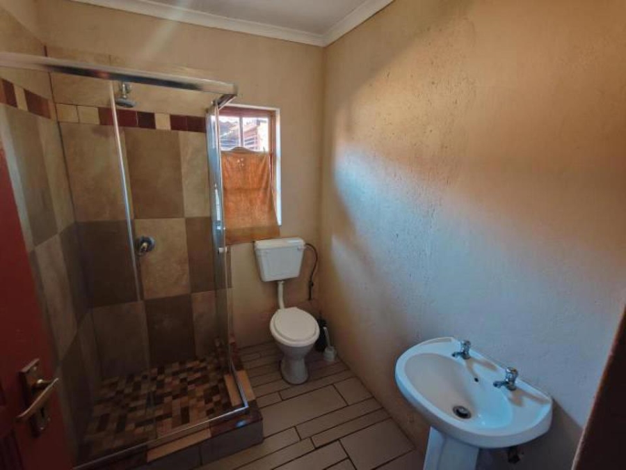 6 Bedroom Property for Sale in Atteridgeville Gauteng