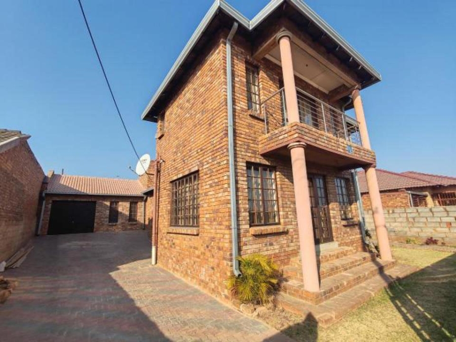 6 Bedroom Property for Sale in Atteridgeville Gauteng