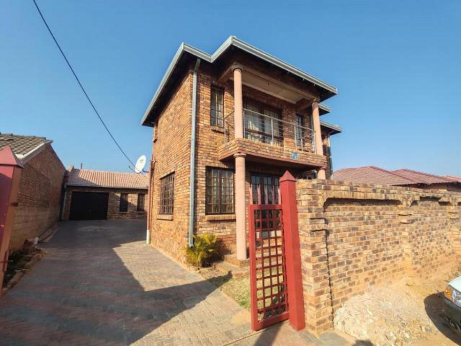 6 Bedroom Property for Sale in Atteridgeville Gauteng